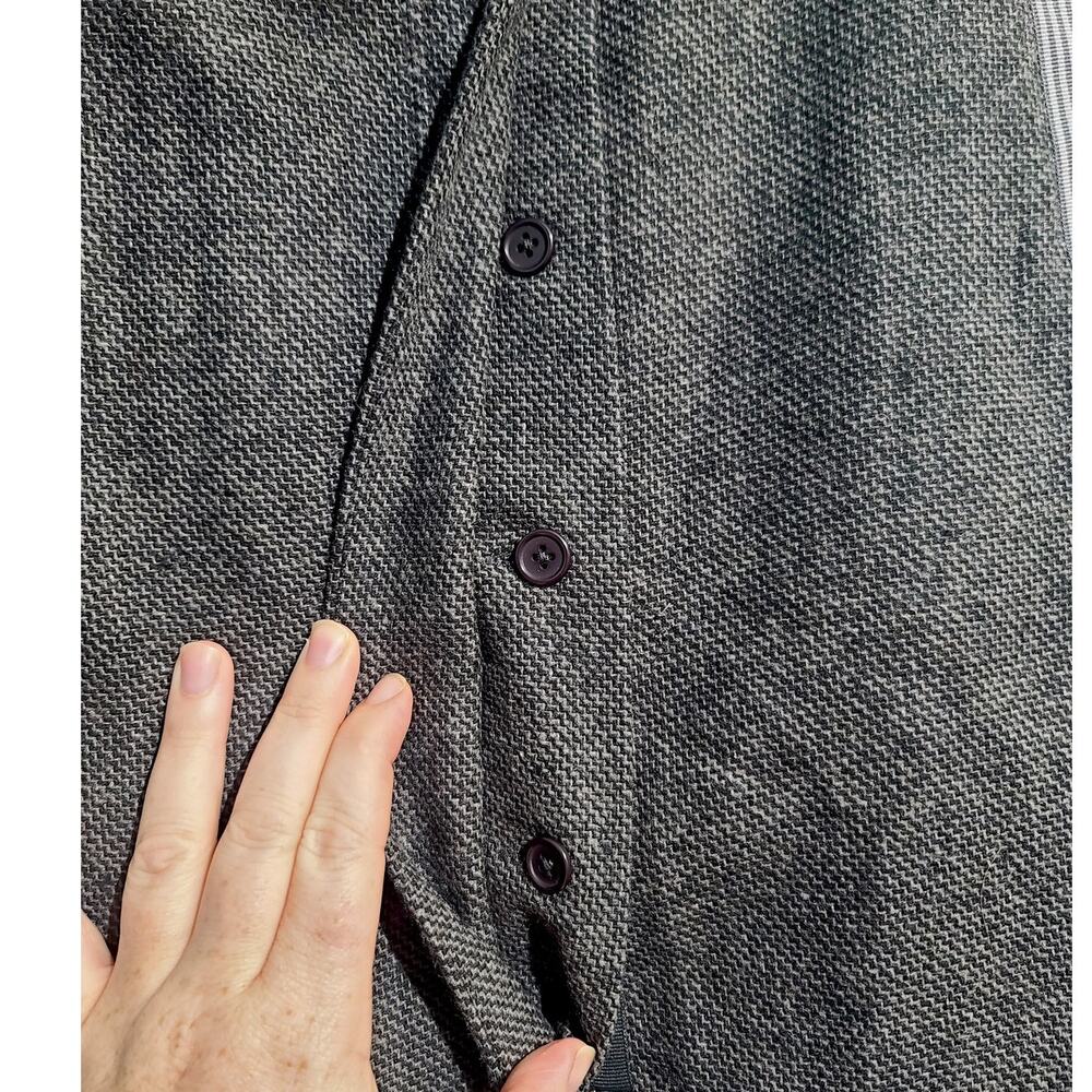 Prana Gray Mini Skirt with Buckle Detail - Picture 5 of 6